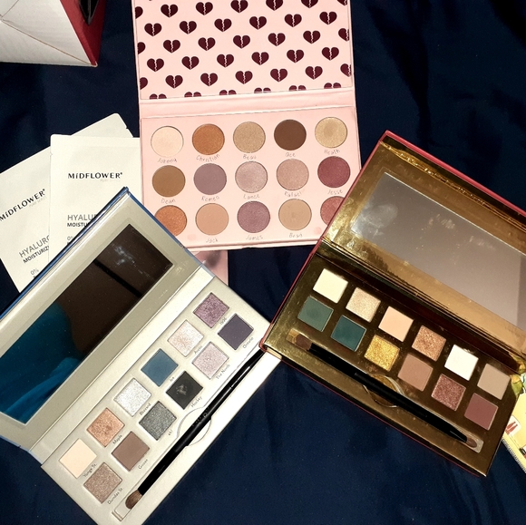 MAKE-UP MYSTERY BAGS!!!! 💯% AUTHENTIC HIGH END! - Picture 4 of 5